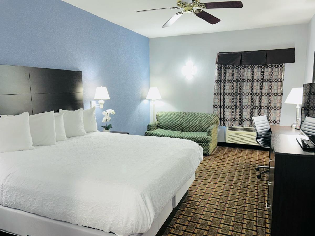 Hotel Days By Wyndham, - Richmond North